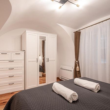 Architecture Fan'S Apartment Near Opera House Budapeste Exterior foto