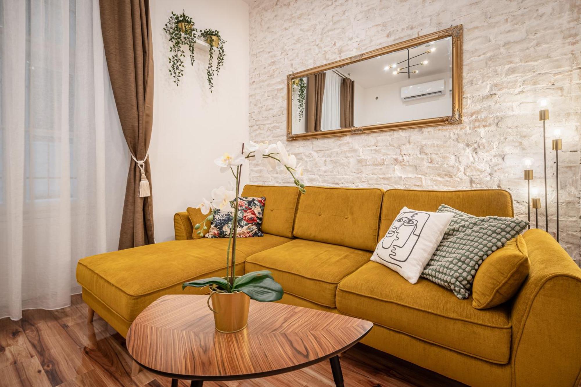 Architecture Fan'S Apartment Near Opera House Budapeste Exterior foto